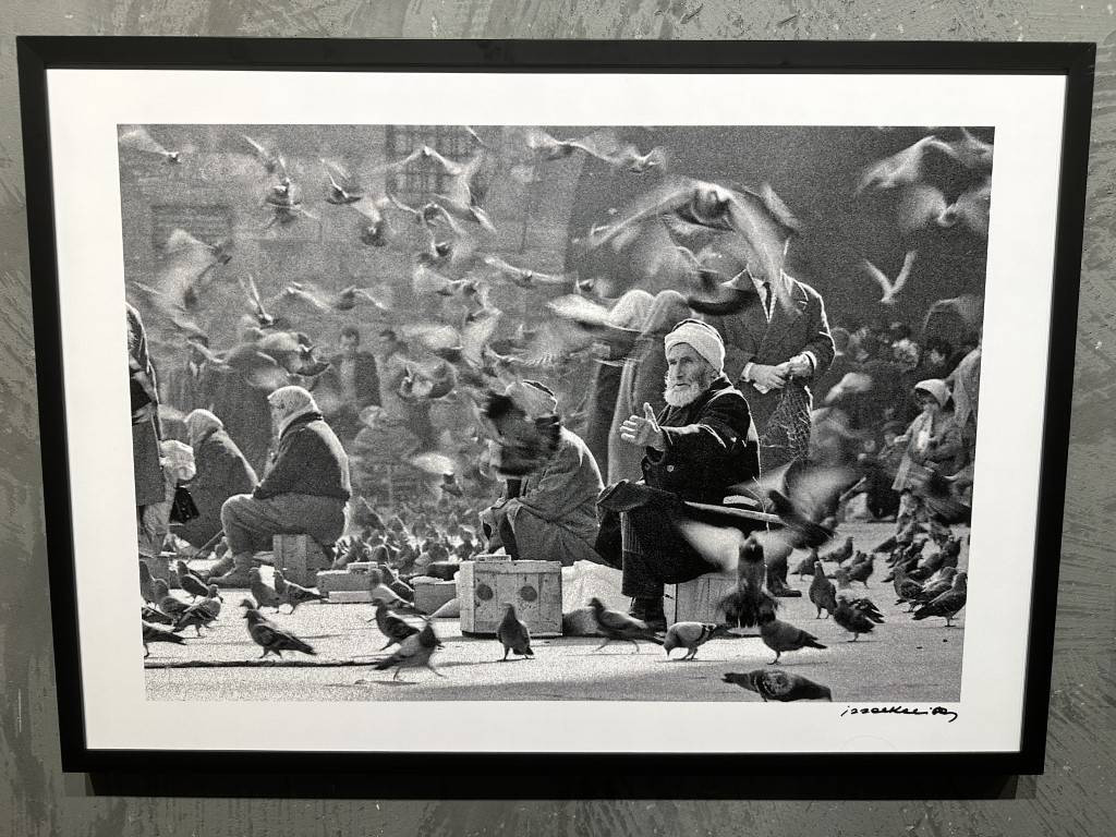 İzzet Keribar'ın "Efsunlu Şehir" sergisi sanatseverlerle buluştu - Resim: 2